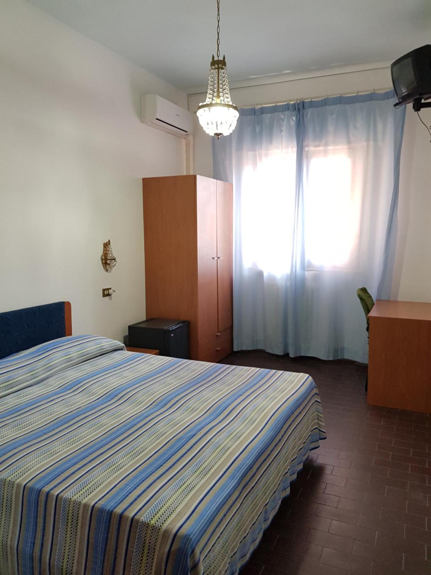 Hotel Meublè Andrea Doria à Torre del Lago Puccini Extérieur photo